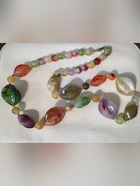 Rare! "Marbled" Lucite necklace, FINAL $14!!